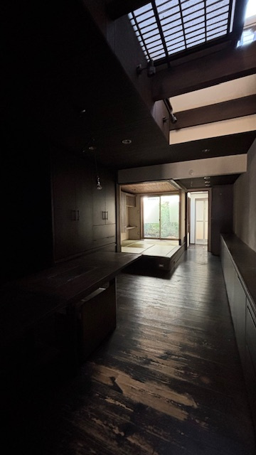 大阪市住之江区東加賀屋2丁目   貸家のロビー|ゆとりのあるロビーです