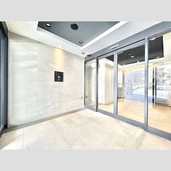 エスリード大須デュオのエントランス|※同物件他部屋写真
反転、色違いの場合有
現況優先