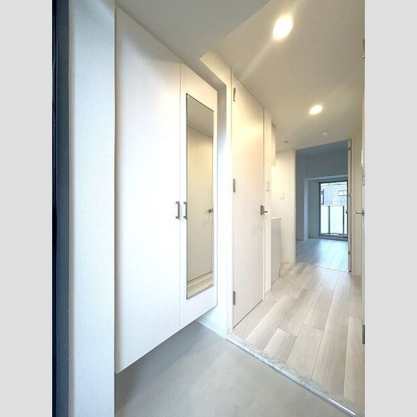 エスリード大須デュオの玄関|※同物件他部屋写真
反転、色違いの場合有
現況優先