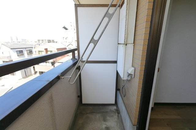 瑞江マキノビルのバルコニー