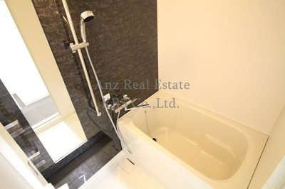 【浴室】 | セイワパレス京町堀 | 浴室乾燥機は湿気を排しカビ防止に大活躍！