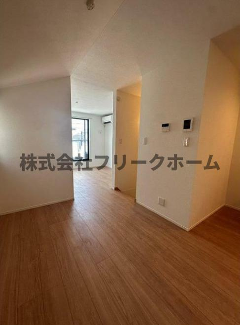 杉並区松庵１丁目の一戸建ての居間・リビング