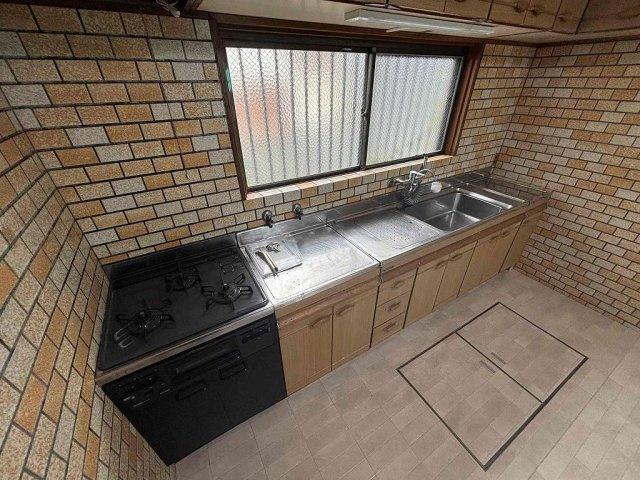 鈴蘭台東町2丁目一戸建のキッチン