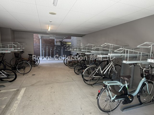 エスリード泉プライムのその他共用部分|※同物件他部屋写真
反転、色違いの場合有
現況優先