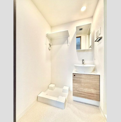 エスリード泉プライムの洗面所|※同物件他部屋写真
反転、色違いの場合有
現況優先