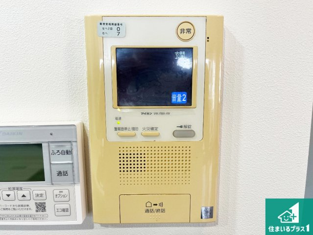 serio東加古川の防犯設備|カラーモニターインターホン！声だけでなく来訪者の姿や顔がモニターで確認できるので、小さなお子様がいらっしゃるご家庭でも安心できます！