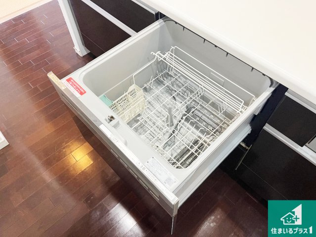 serio東加古川の設備|食事後の一仕事、食器洗いをボタン一つでお任せできちゃいます！場所を取らないビルトイン式なので、お料理スペースもしっかり確保！