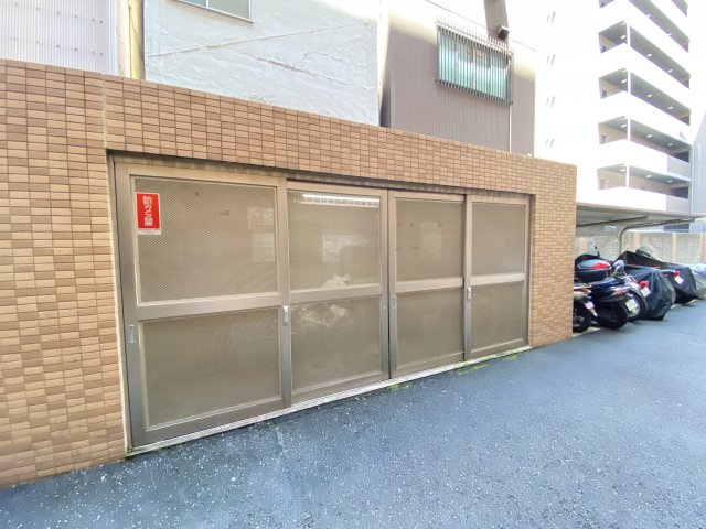 シティスパイア難波WEST