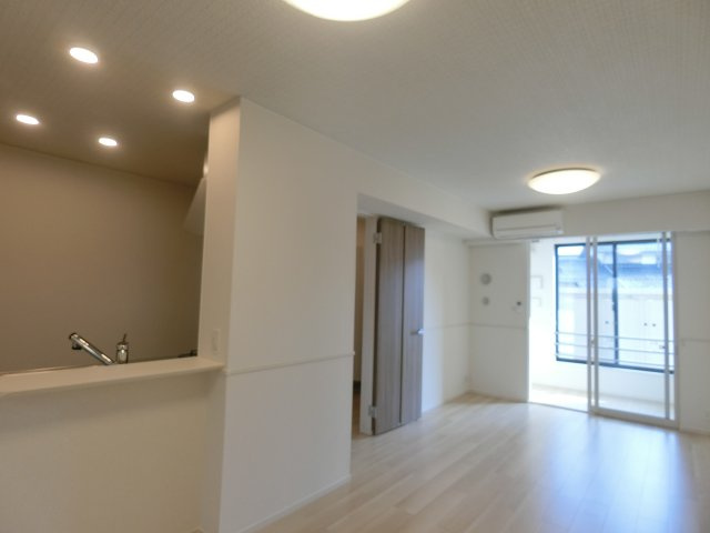 ヒカルサ境港外江町イーストⅠの居間・リビング