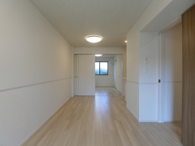 ヒカルサ境港外江町イーストⅠの居間・リビング