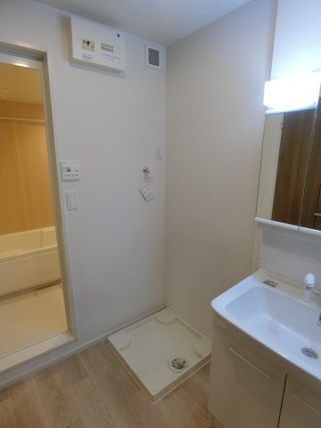 ヒカルサ境港外江町イーストⅠの洗面所