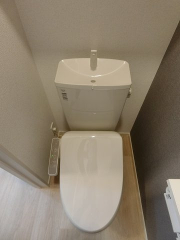 ヒカルサ境港外江町イーストⅠのトイレ