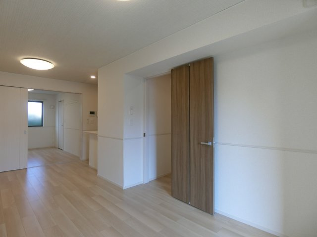 ヒカルサ境港外江町イーストⅠの居間・リビング