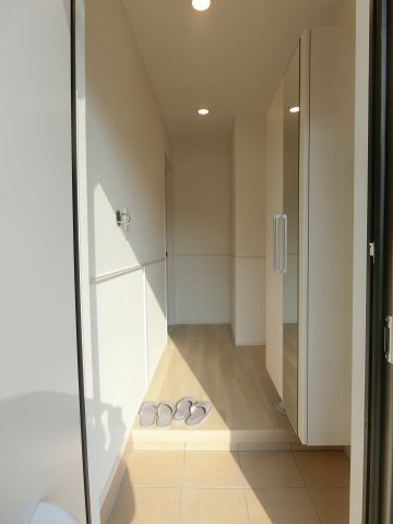 ヒカルサ境港外江町イーストⅡの玄関