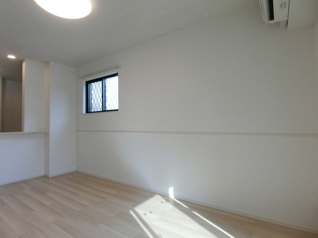 ヒカルサ境港外江町ウエストⅠの居間・リビング