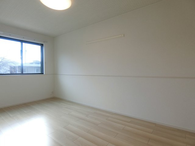 ヒカルサ境港外江町ウエストⅠの洋室