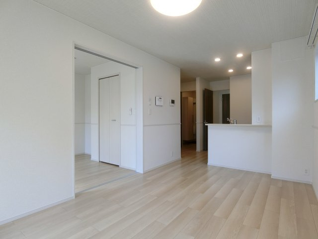 ヒカルサ境港外江町ウエストⅠの居間・リビング