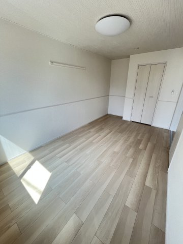 ヒカルサ境港外江町ウエストⅡの洋室