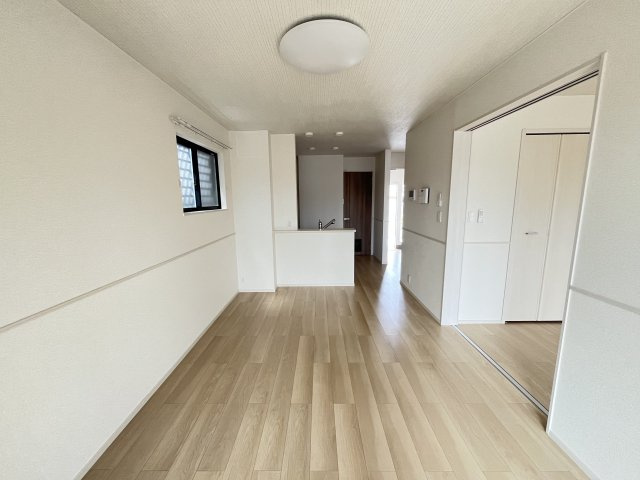 ヒカルサ境港渡町イーストの居間・リビング