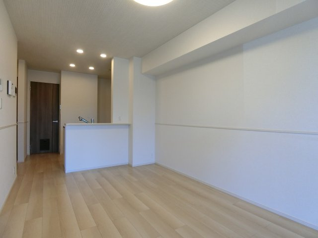 ヒカルサ境港渡町ウエストの居間・リビング