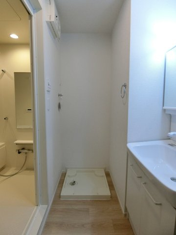 ヒカルサ境港渡町ウエストの洗面所