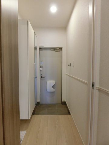 ヒカルサ境港渡町ウエストの玄関