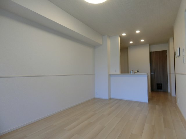 ヒカルサ境港渡町ウエストの居間・リビング