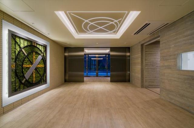 ＣＲＥＡＴＩＦ三軒茶屋のエントランス