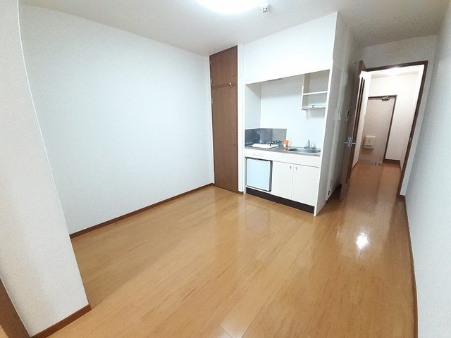 メゾンソレイユの居間・リビング