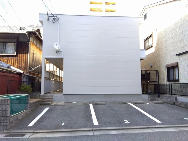 明石市桜町のアパートの外観
