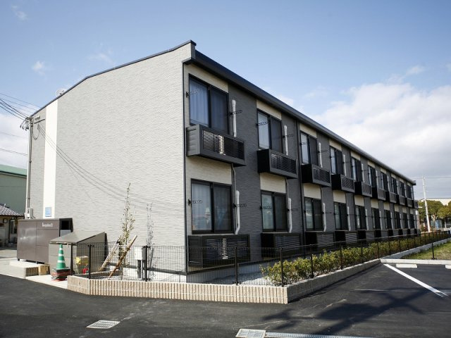 三木市別所町近藤のアパート