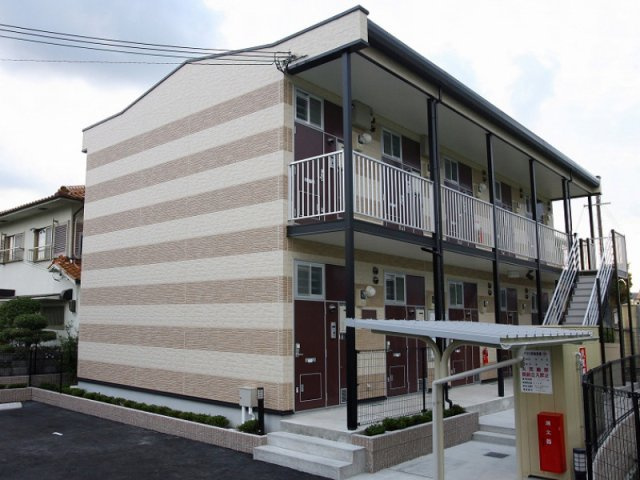 三田市上井沢のアパート