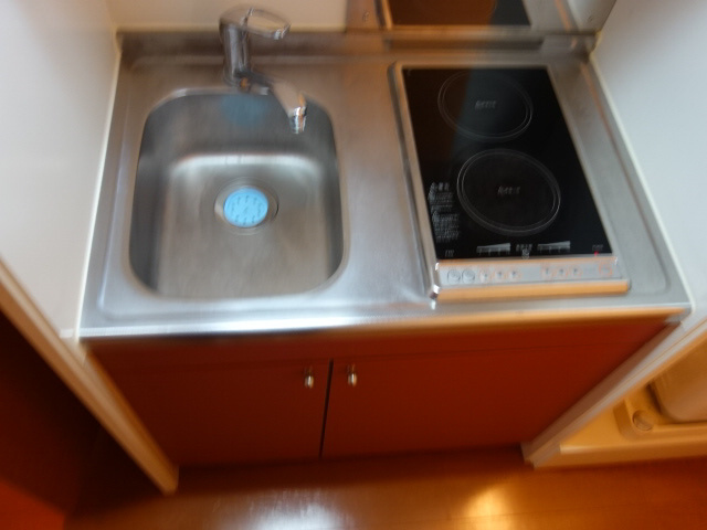明石市東藤江１丁目のアパートのキッチン