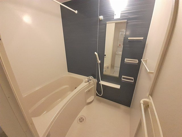 アバンツァート玉手Ⅲの浴室