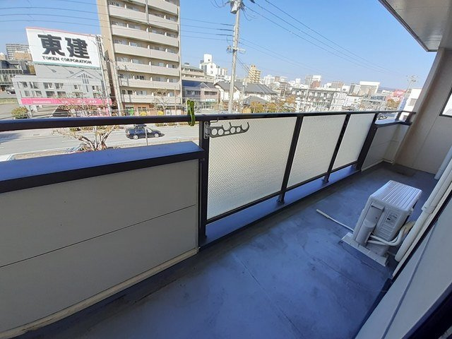 フラッツ・アイのバルコニー