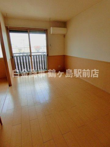 グランディール坂戸泉の居間・リビング