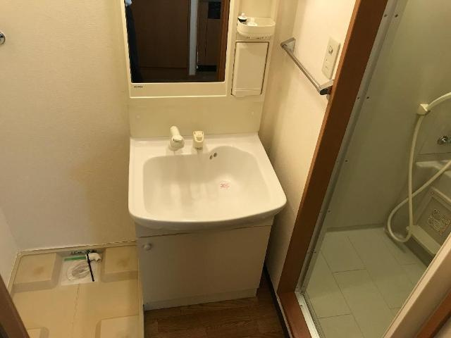 レインボーヒルズの洗面所|朝シャンしやすい洗面台