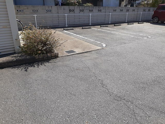 ボニート　Ｈの駐車場