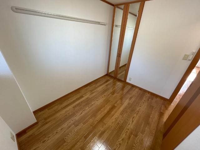 ルーエン・ハイムの内装|洋室