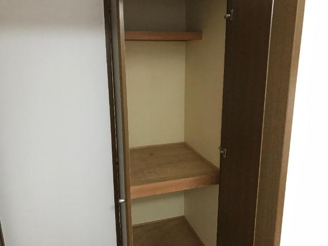 アムールエバーハイツの収納|キッチン横の収納