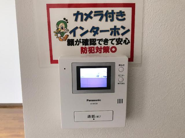 アムールエバーハイツの内装|来客相手の顔が分かるＴＶドアホン