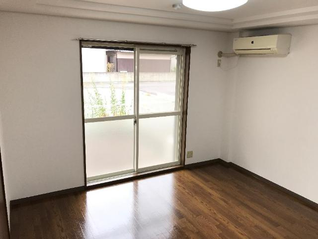 アムールエバーハイツの居間・リビング|11.3帖のＬＤＫ