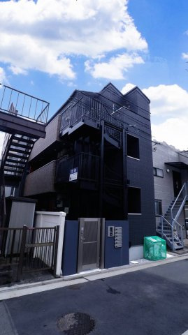 ベイルーム横須賀中央の外観|おしゃれな外観です