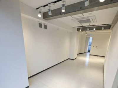 【内装】 | LEO伍拾四番館