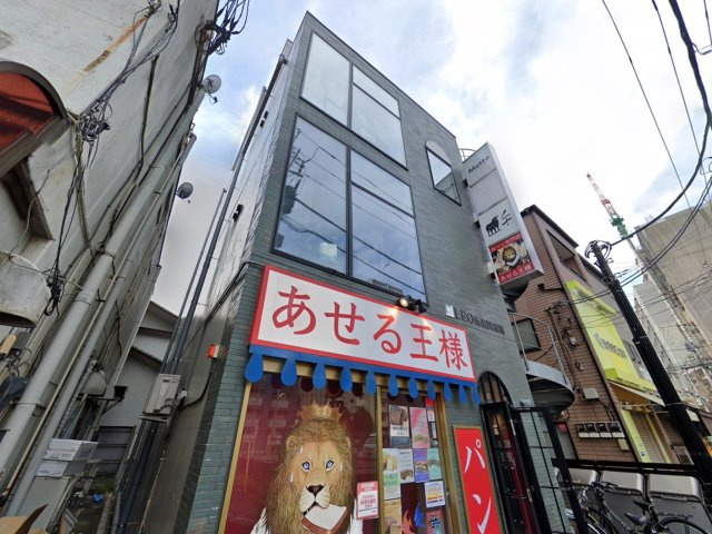 LEO伍拾四番館の外観