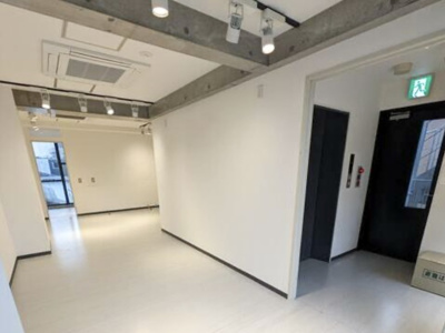 【内装】 | LEO伍拾四番館