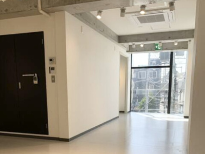 【内装】 | LEO伍拾四番館