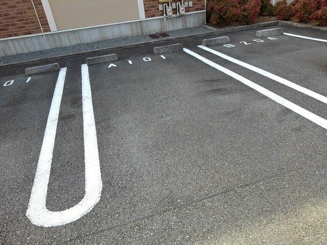 スイート　ガーデンⅠの駐車場