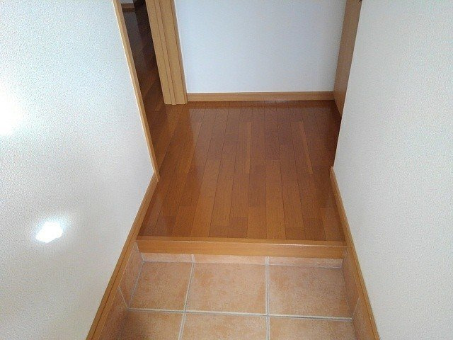 スイート　ガーデンⅠの玄関