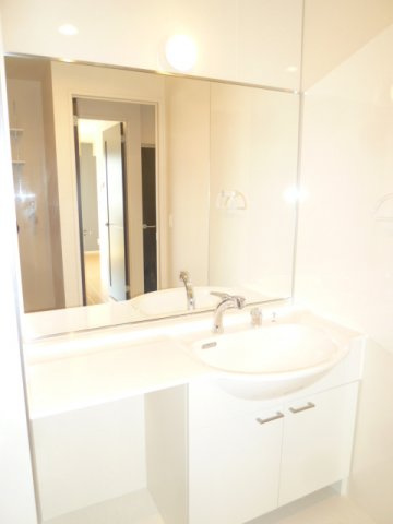 グランエスアール【キャッシュバック対象物件】の独立洗面台